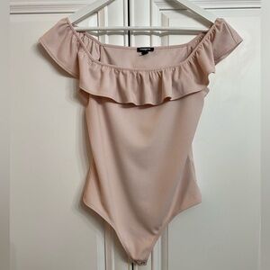 Express Women’s Sz Small Pink Ribbed Off the Shoulder RuffleThong Bodysuit